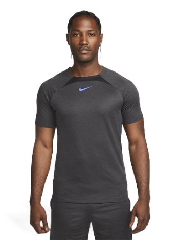 Nike globální fotbalové tričko Academy Dri-FIT FB6333-011