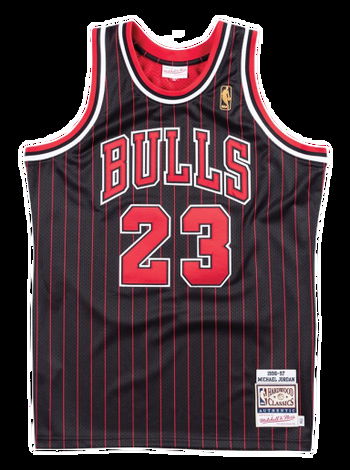 Mitchell & Ness NBA Chicago Bulls Michael Jordan 1996-97 Authentic Jersey AJY4AC18126-CBUBLCK96MJO