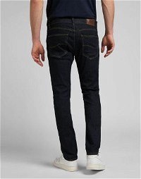 Extreme Motion Skinny Fit