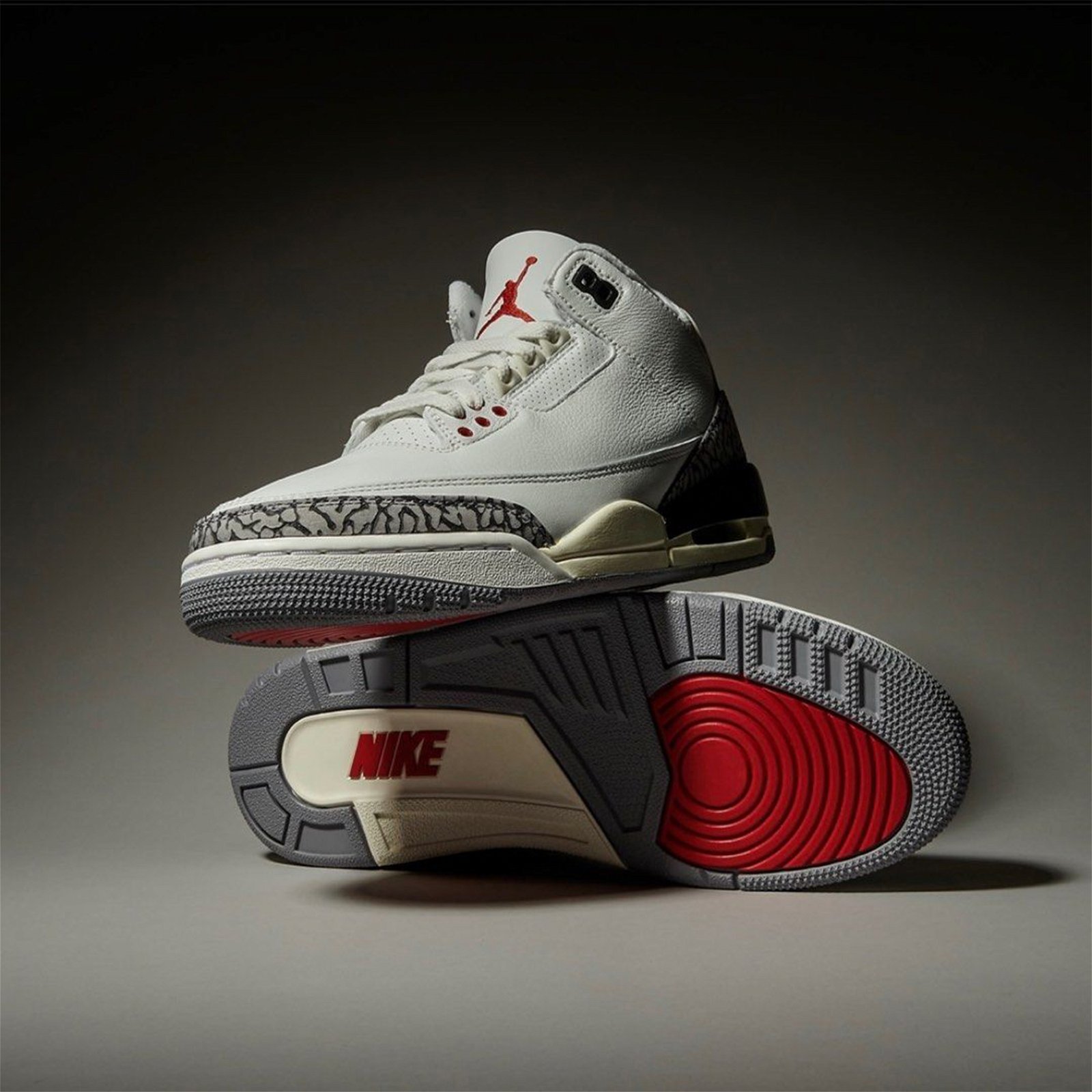 Baskets de la semaine par FlexDog - Air Jordan 3 Retro "White Cement Reimagined"